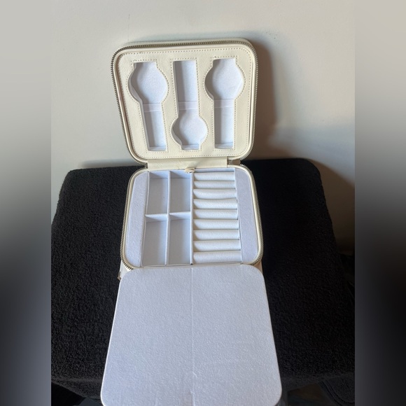 Unisex Travel Jewelry Box - Picture 1 of 7